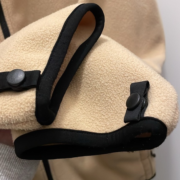 Tan The North Face fleece zip up - Picture 3 of 8